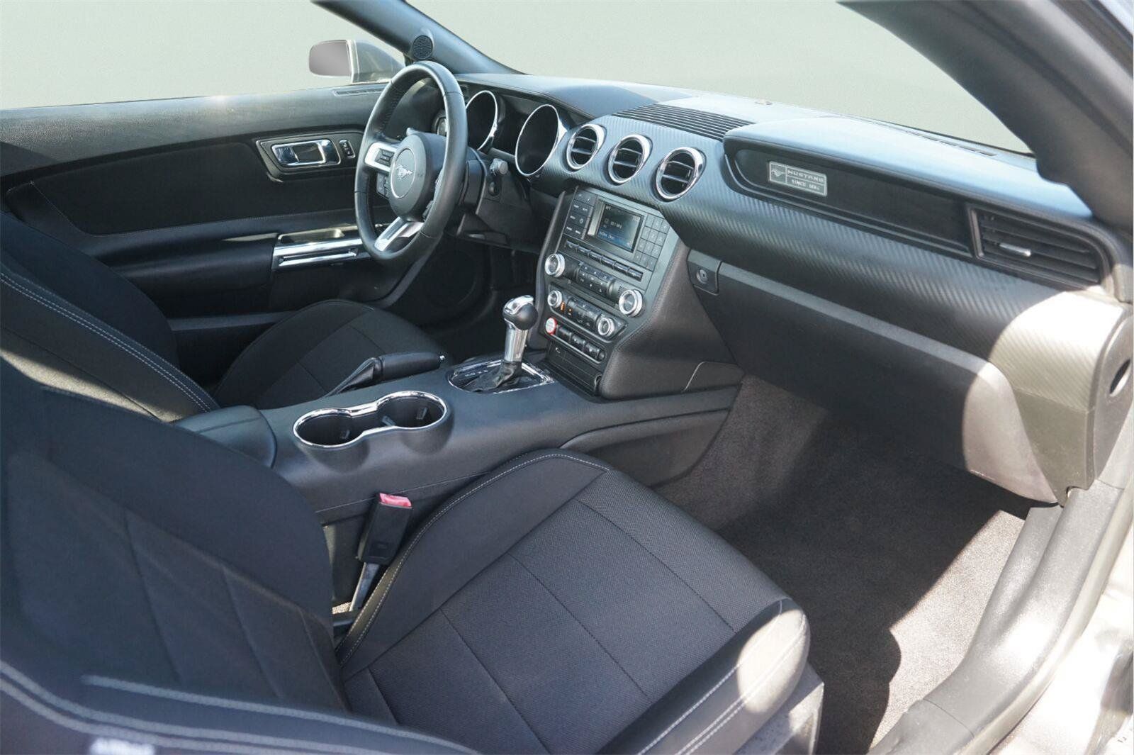 Used 2016 Ford Mustang Coupe w/ Equipment Group 051A RWD image 13