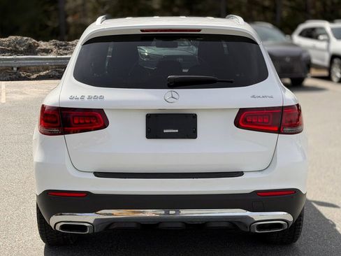 Used 2021 Mercedes-Benz GLC 300 4MATIC image 4