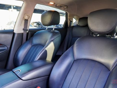 Used 2017 INFINITI QX50 Sport Utility 4D w/ Premium Package image 14