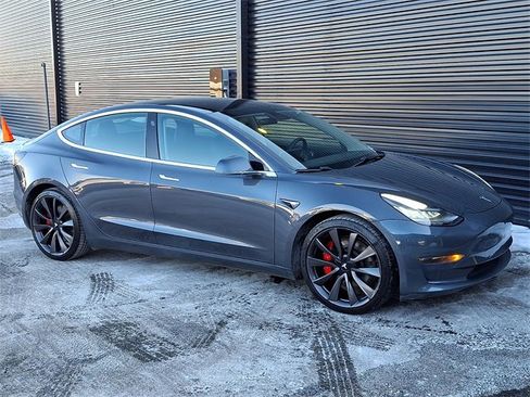 Used 2020 Tesla Model 3 Performance image 9