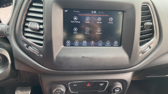 Used 2019 Jeep Compass Latitude AWD/4WD image 14
