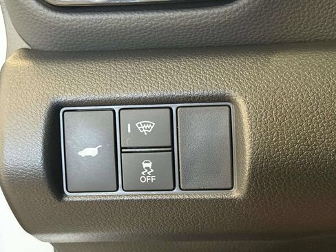 Used 2025 Honda Pilot TrailSport image 30