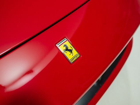 Certified 2021 Ferrari F8 Tributo RWD image 43