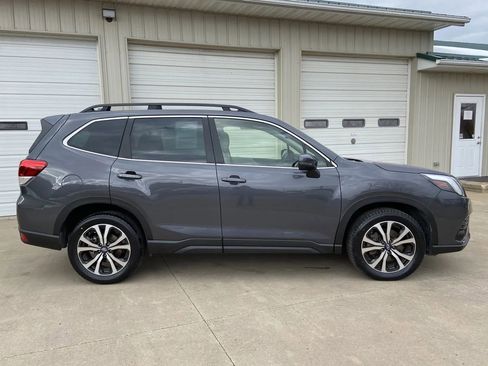 Used 2023 Subaru Forester Limited image 7