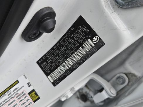 Certified 2025 Toyota Corolla SE image 26