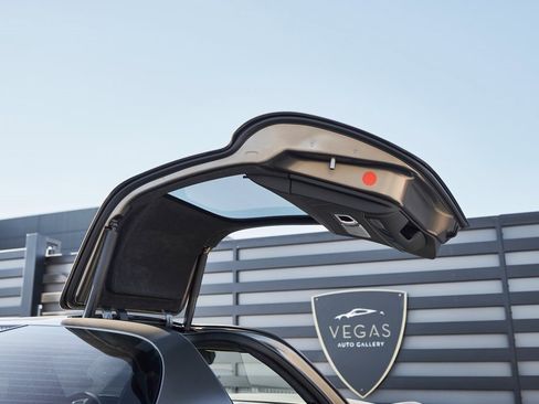 Used 2012 Mercedes-Benz SLS AMG Coupe image 31