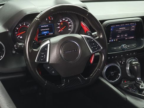 Used 2020 Chevrolet Camaro LT image 18