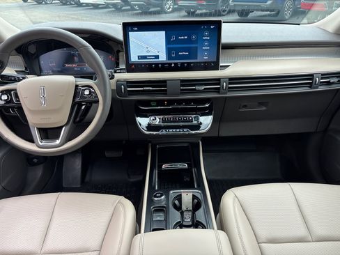 Certified 2023 Lincoln Corsair AWD w/ Equipment Group 101A image 30