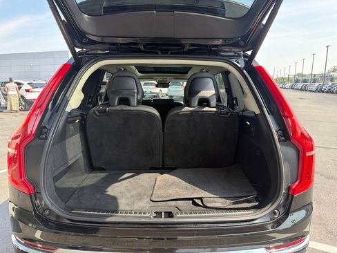Used 2025 Volvo XC90 T8 Plus AWD/4WD image 5