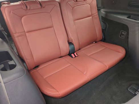 Used 2025 Lincoln Aviator Reserve w/ Equipment Group 201A image 38