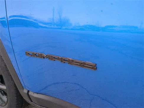 New 2026 Jeep Compass Latitude image 13