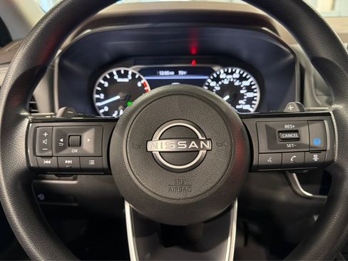 Used 2023 Nissan Rogue SV AWD/4WD image 21