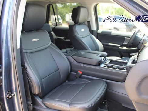 New 2027 Ford Expedition Max Platinum w/ Driver's Package AWD/4WD image 7