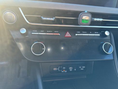 Used 2024 Hyundai Sonata SEL w/ Convenience Package image 8