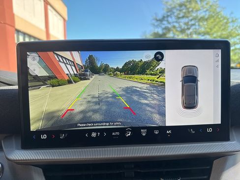 New 2025 Ford Explorer Active w/ Active Comfort Package image 40