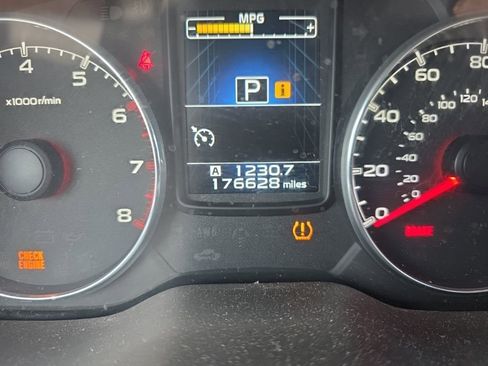 Used 2013 Subaru Outback 2.5i Limited w/ Moonroof Pkg image 24