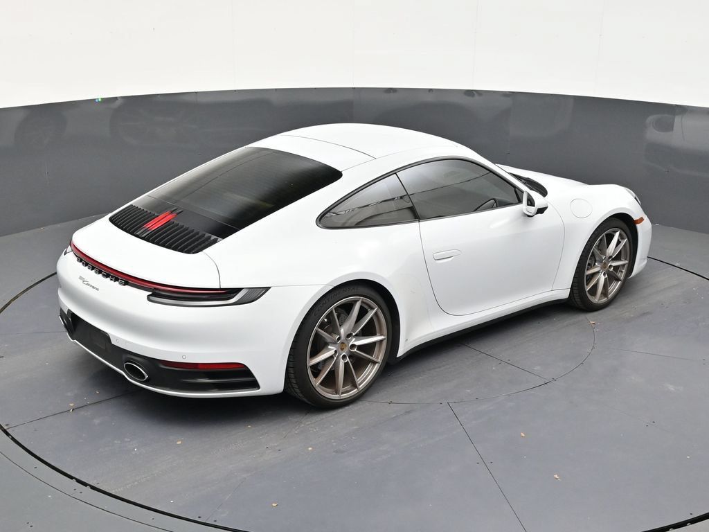 Used 2022 Porsche 911 Carrera RWD image 16