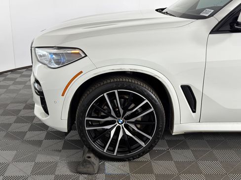 Used 2022 BMW X5 sDrive40i w/ M Sport Package image 9
