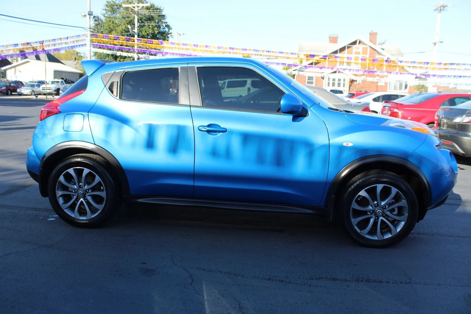 Used 2011 Nissan Juke SL w/ Sport Pkg AWD/4WD image 6