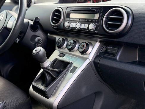 Used 2009 Scion xB FWD image 62