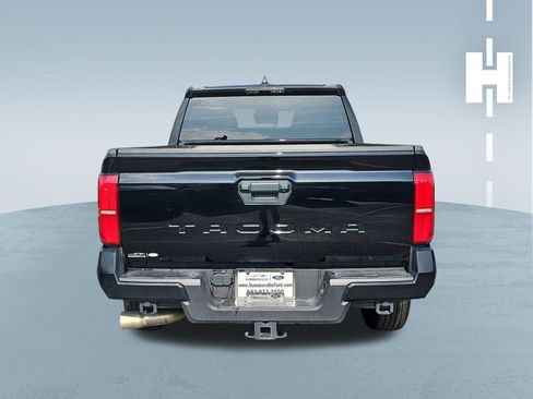 Used 2025 Toyota Tacoma SR5 RWD image 4