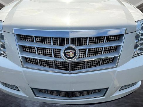 Used 2013 Cadillac Escalade ESV Platinum AWD/4WD image 33