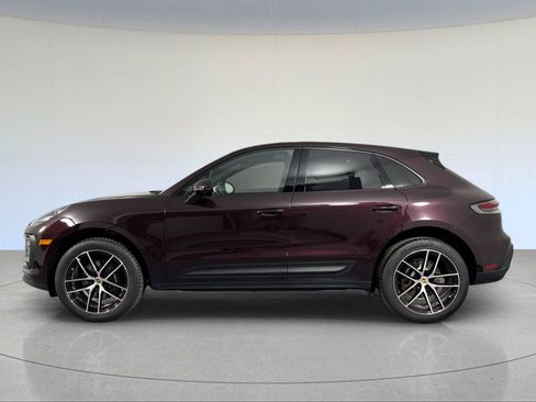 Certified 2026 Porsche Macan AWD/4WD image 2