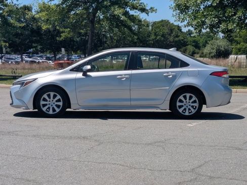Used 2023 Toyota Corolla LE w/ Body Protection Package (TMS) FWD image 8