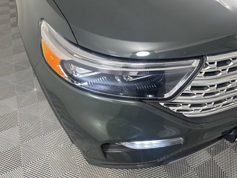 Used 2023 Ford Explorer Limited image 9