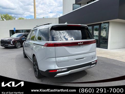 Used 2022 Kia Carnival SX FWD image 10