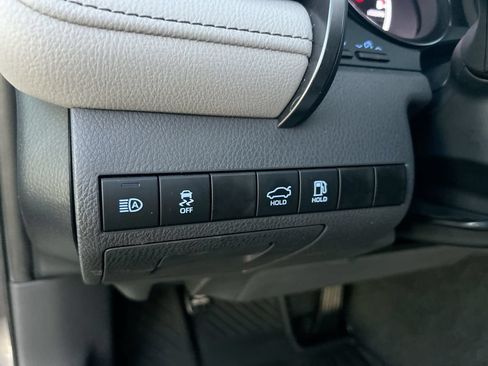 Used 2024 Toyota Camry SE FWD image 14