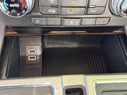 Used 2018 Ford F150 Lariat w/ Equipment Group 502A Luxury image 27