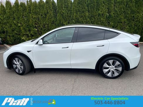 Used 2024 Tesla Model Y Long Range image 5