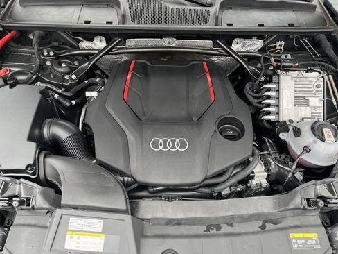 Used 2023 Audi SQ5 Premium Plus w/ Premium Plus Package image 18
