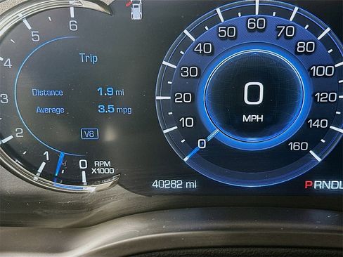 Used 2019 Cadillac Escalade Luxury image 12