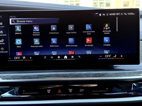 Used 2024 BMW i7 eDrive50 w/ M Sport Package image 28