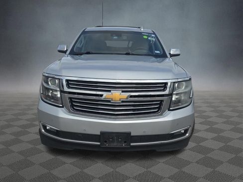 Used 2018 Chevrolet Suburban Premier AWD/4WD image 3