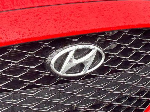 Used 2020 Hyundai Veloster Turbo FWD image 10