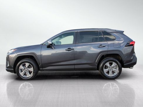 Used 2024 Toyota RAV4 XLE AWD/4WD image 2