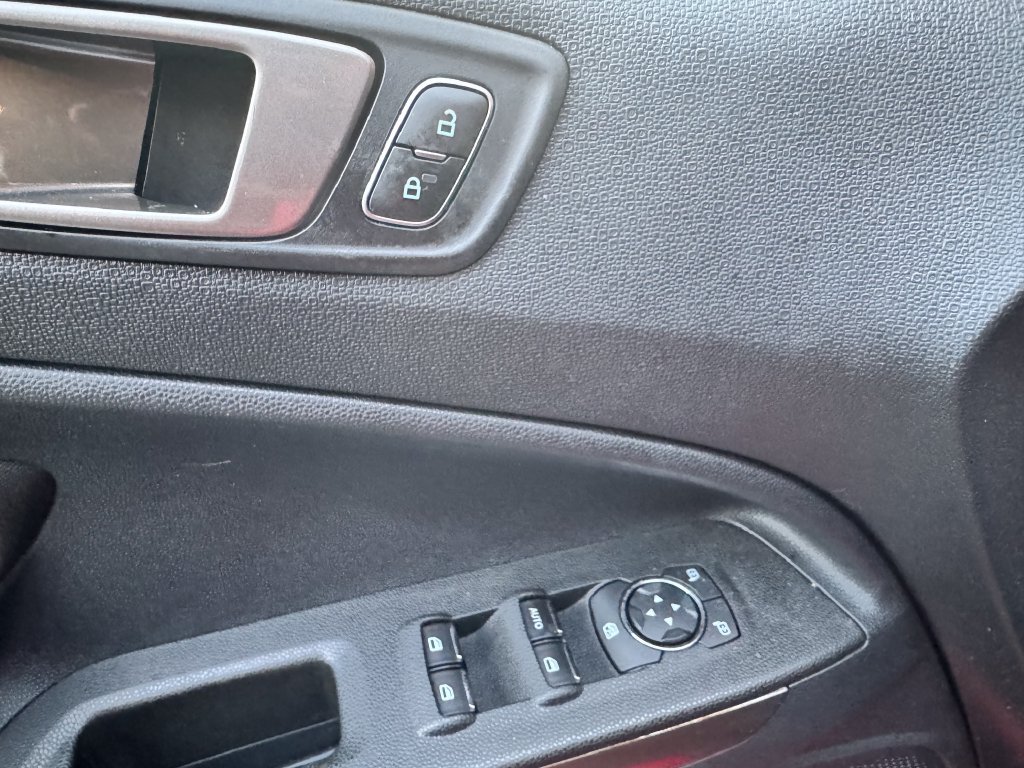 Used 2021 Ford EcoSport SE FWD image 20
