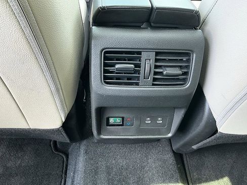 Certified 2025 Nissan Rogue SL w/ SL Premium Package FWD image 25