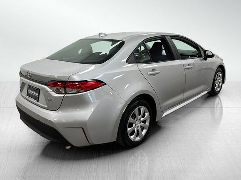 Used 2025 Toyota Corolla LE image 7