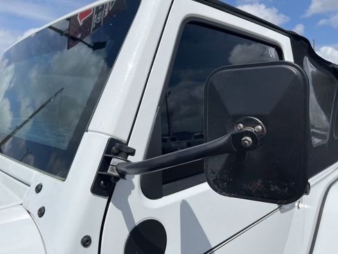 Used 2013 Jeep Wrangler Sport AWD/4WD image 11