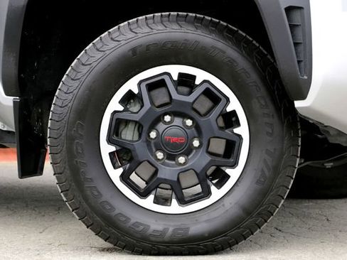 Used 2024 Toyota Tacoma TRD Off-Road w/ TRD Off Road Upgrade Package image 2