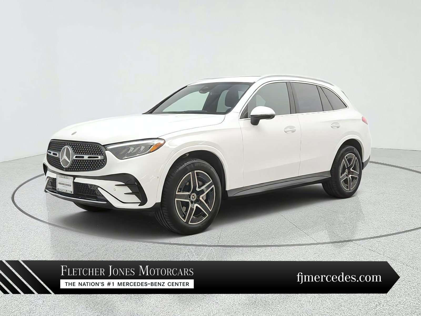 Used 2024 Mercedes-Benz GLC 300 image 1