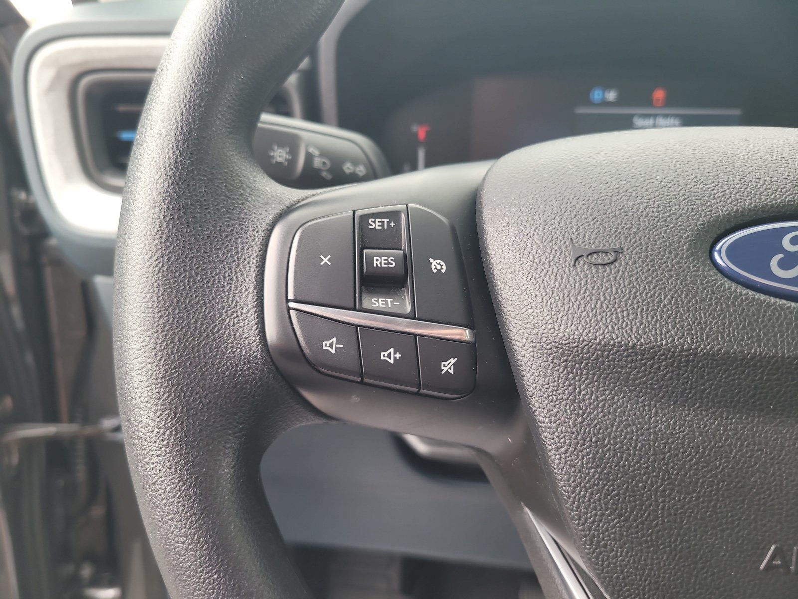 Used 2025 Ford Maverick XLT FWD image 13