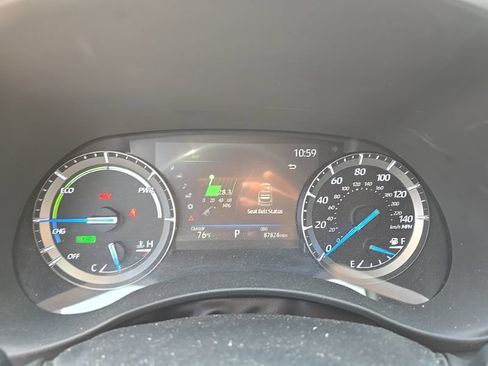 Used 2020 Toyota Highlander XLE AWD/4WD image 12