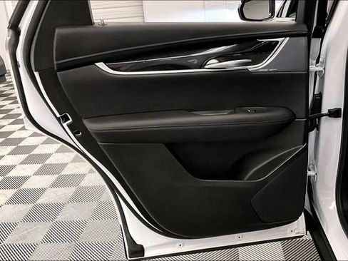 Used 2025 Cadillac XT5 Premium Luxury FWD image 23