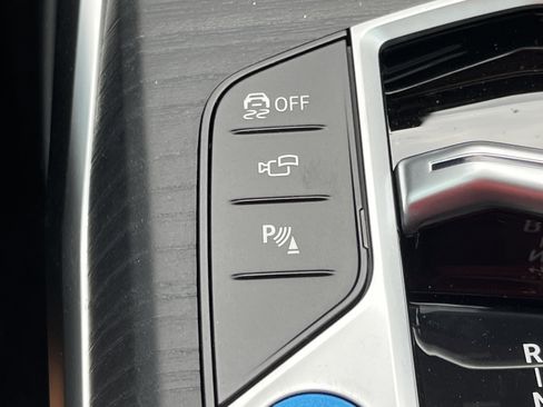 New 2026 BMW i4 eDrive40 w/ Premium Package image 9