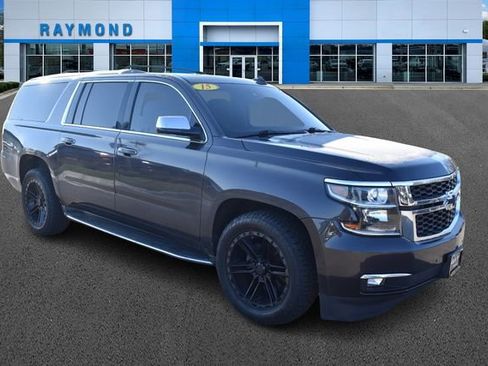 Used 2015 Chevrolet Suburban LTZ image 1